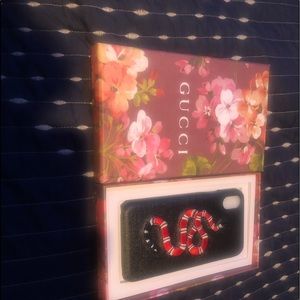 Gucci case with box